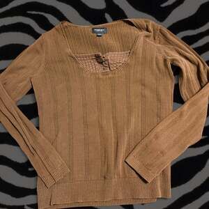 Sonoma Brown Ribbed Sweater, Fairycore Button Detail, Size M